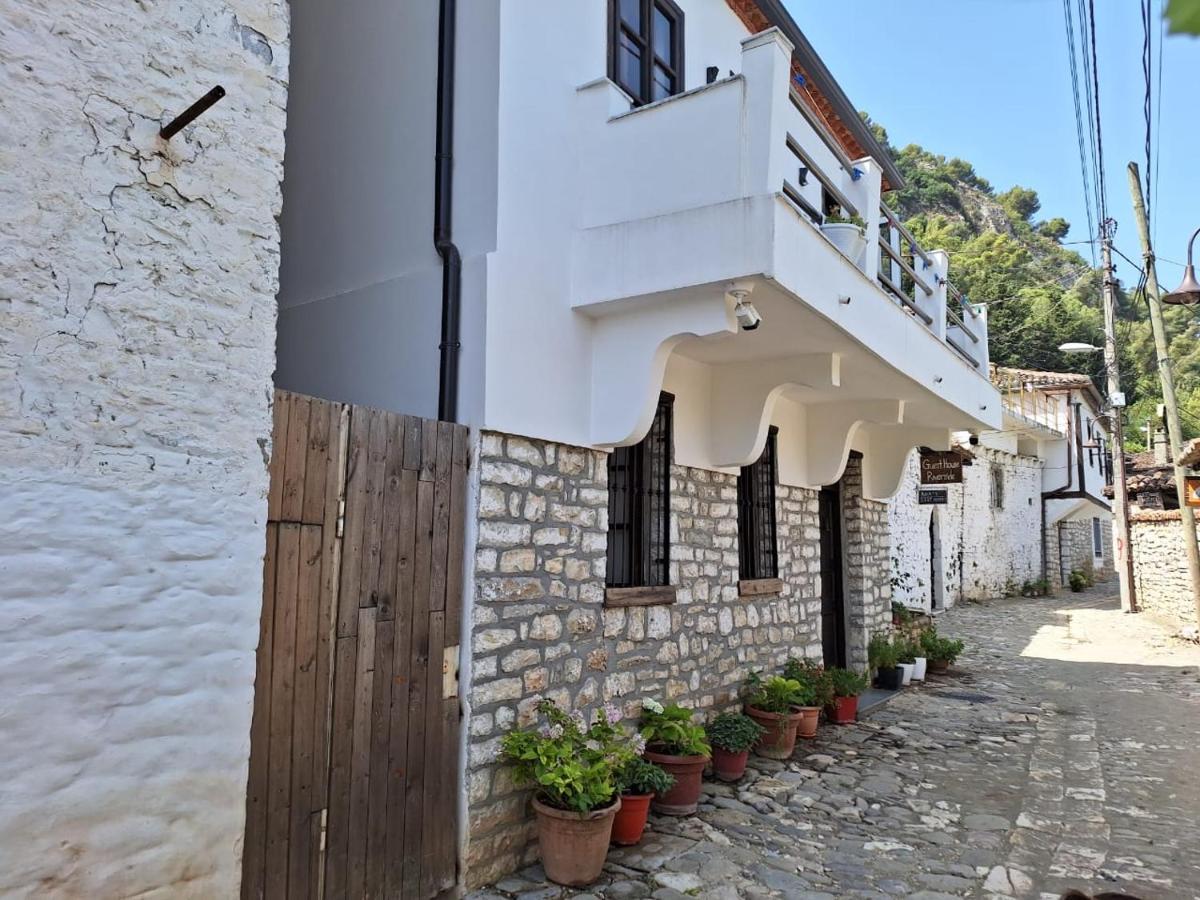 Guesthouse Riverside Berat Exterior photo